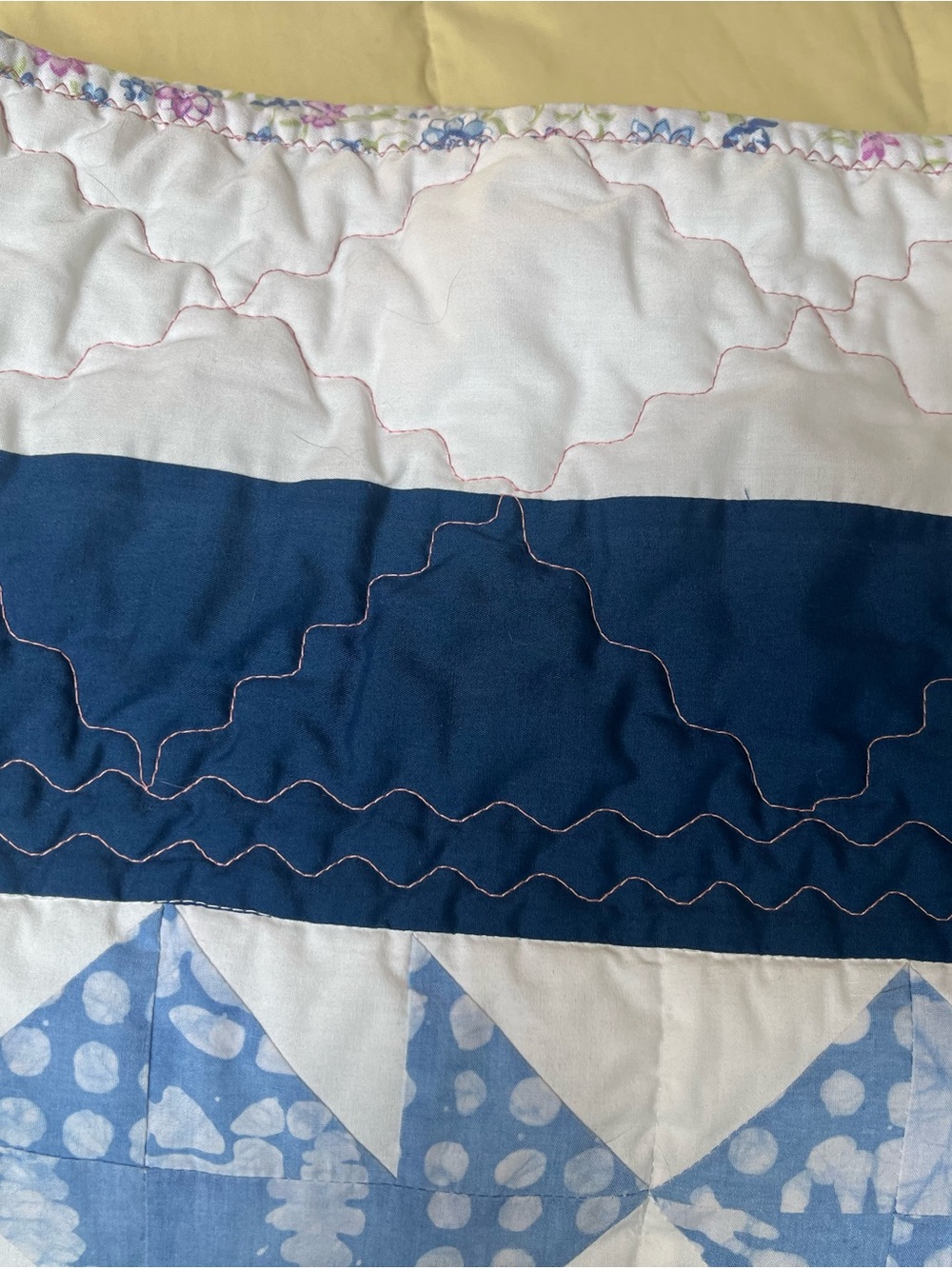 Light Blue and White Quilted Bed Throw - Classic Pattern - 50x70 - Picture 9 of 10